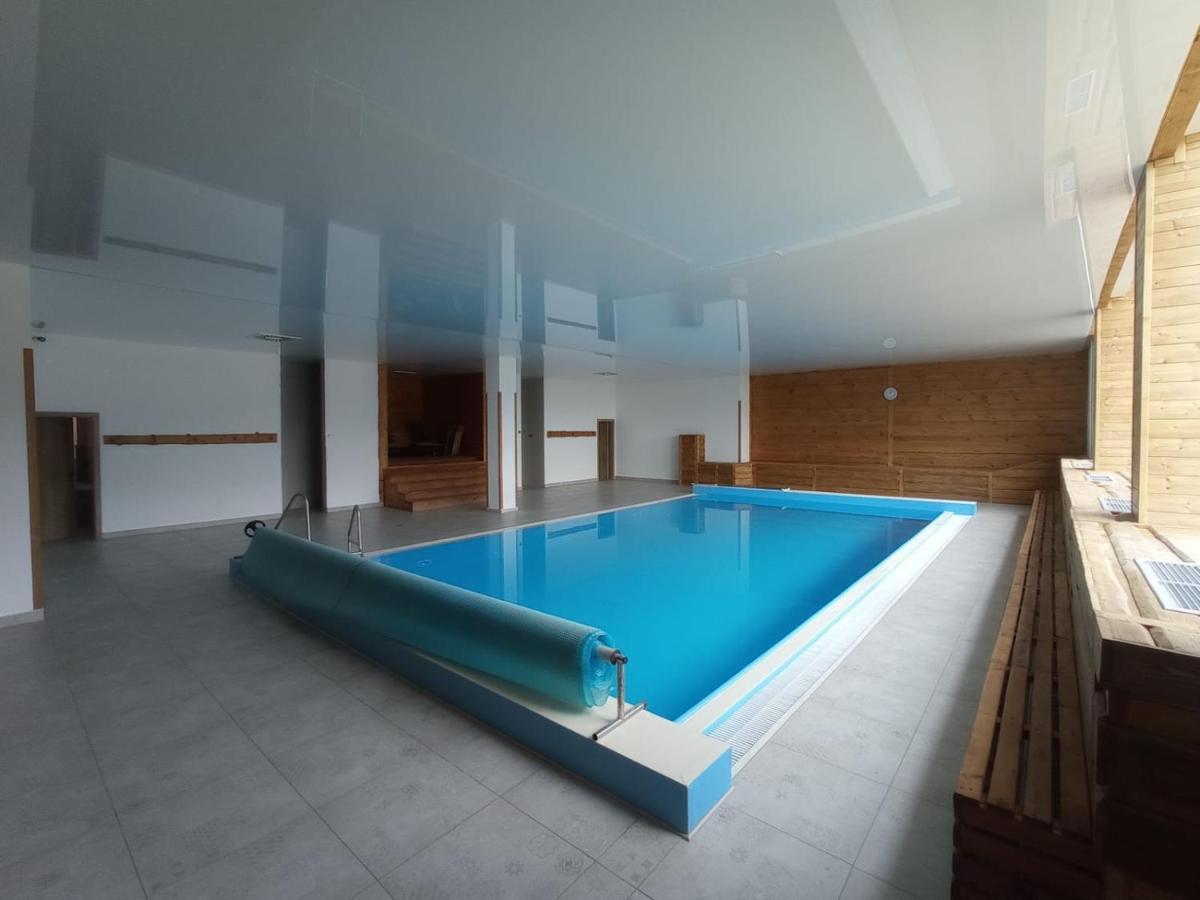 Hotel Kristian Kubova Huť Zewnętrze zdjęcie
