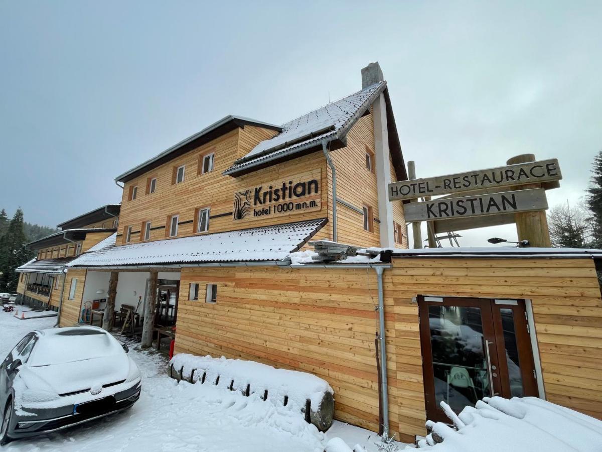 Hotel Kristian Kubova Huť Zewnętrze zdjęcie